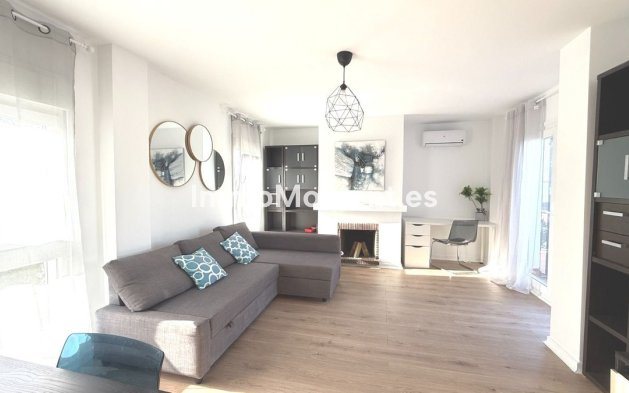 Resale - Apartment - Marbella - Elviria