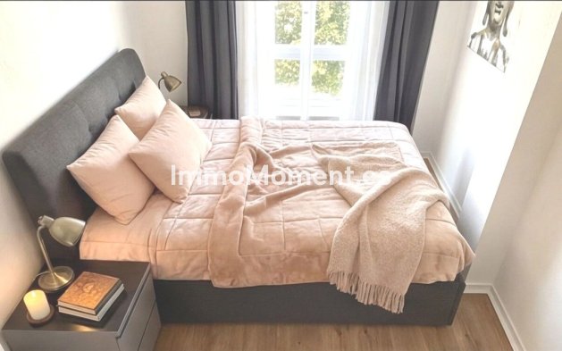 Resale - Apartment - Marbella - Elviria