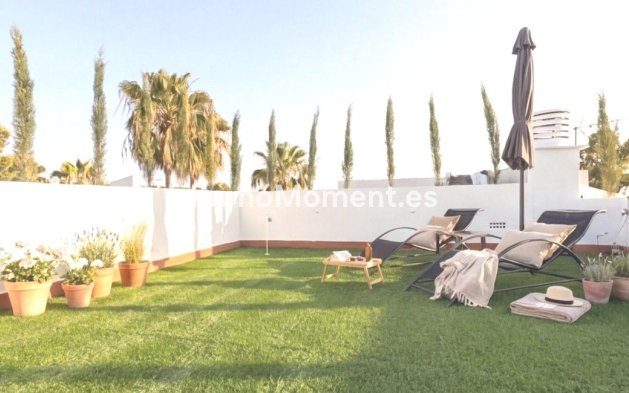 Resale - Apartment - Marbella - Elviria
