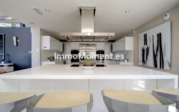 Reventa - Villa independiente - Marbella - Nueva Andalucía