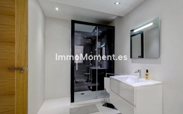 Reventa - Villa independiente - Marbella - Nueva Andalucía