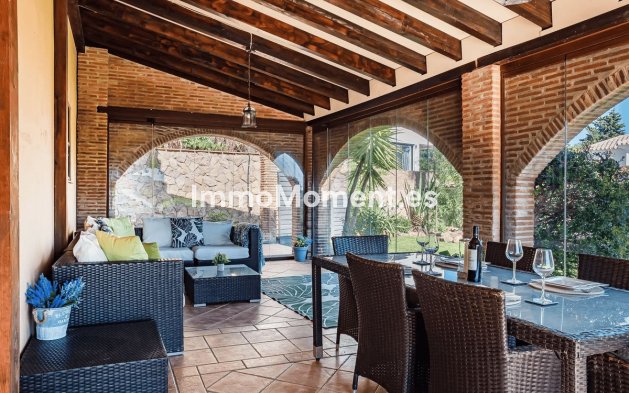 Resale - Detached villa - Estepona - Estepona Centro