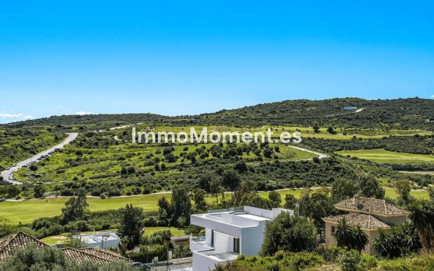 Resale - Detached villa - Estepona - Estepona Centro