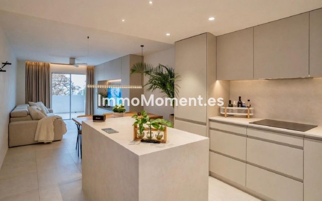 Resale - Apartment - Benalmadena - Benalmadena Pueblo