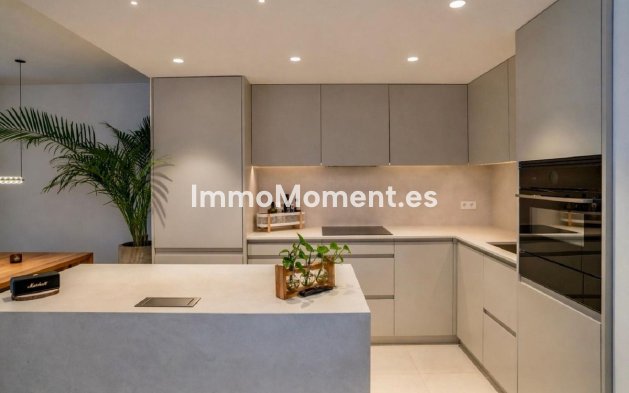 Resale - Apartment - Benalmadena - Benalmadena Pueblo