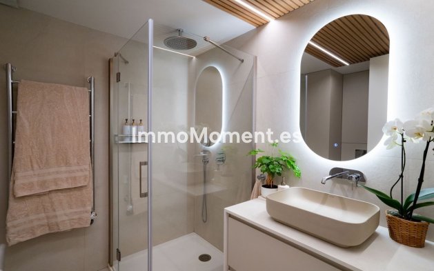 Resale - Apartment - Benalmadena - Benalmadena Pueblo