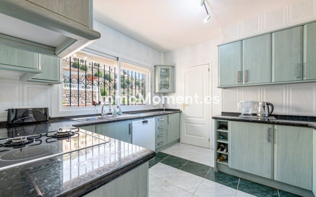 Bestaande woning - Vrijstaande villa - Benalmadena - Benalmadena Centro