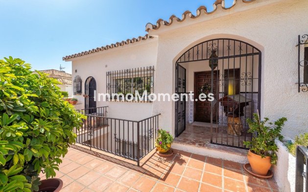 Bestaande woning - Vrijstaande villa - Benalmadena - Benalmadena Centro