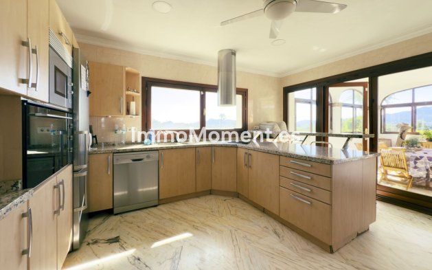 Resale - Detached villa - Inland  - Alhaurín el Grande Centro