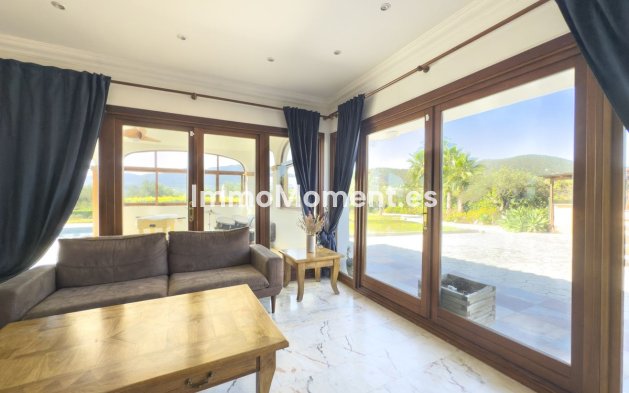 Resale - Detached villa - Inland  - Alhaurín el Grande Centro
