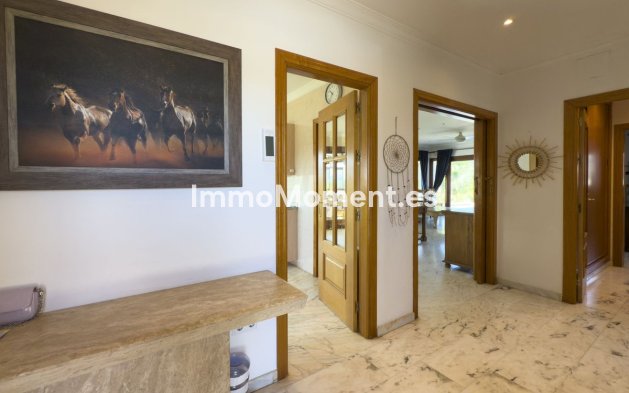Resale - Detached villa - Inland  - Alhaurín el Grande Centro
