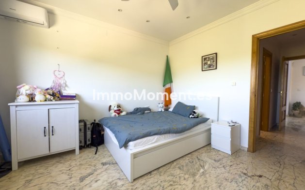 Resale - Detached villa - Inland  - Alhaurín el Grande Centro