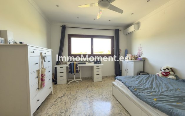 Resale - Detached villa - Inland  - Alhaurín el Grande Centro