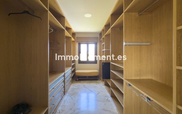 Resale - Detached villa - Inland  - Alhaurín el Grande Centro