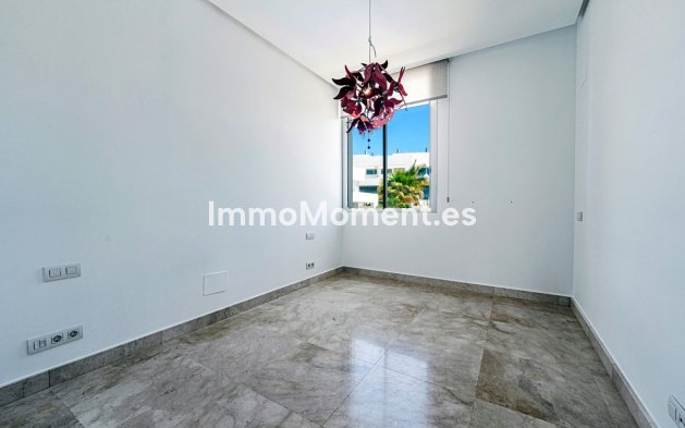 Resale - Townhouse - Marbella - Río Real