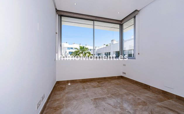 Resale - Townhouse - Marbella - Río Real