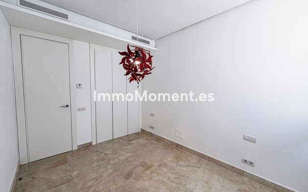 Resale - Townhouse - Marbella - Río Real