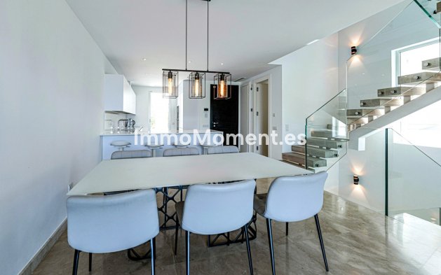 Resale - Townhouse - Marbella - Río Real