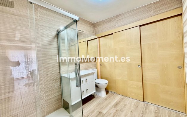 Bestaande woning - Vrijstaande villa - Orihuela - La Zenia