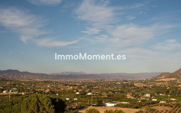 Resale - Detached villa - Inland  - Alhaurín el Grande Centro