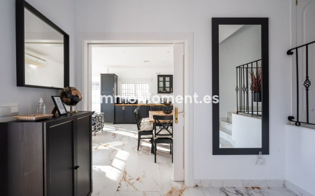 Resale - Detached villa - Inland  - Alhaurín el Grande Centro