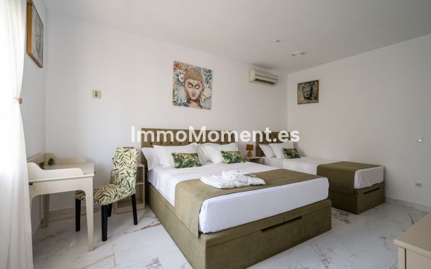 Resale - Detached villa - Inland  - Alhaurín el Grande Centro