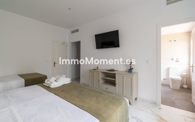 Resale - Detached villa - Inland  - Alhaurín el Grande Centro
