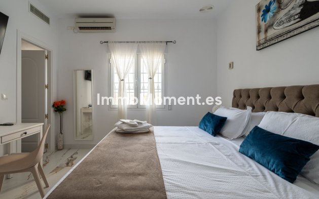 Resale - Detached villa - Inland  - Alhaurín el Grande Centro