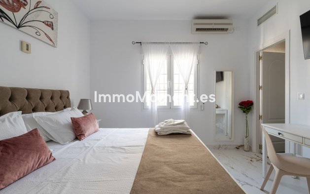 Resale - Detached villa - Inland  - Alhaurín el Grande Centro