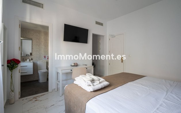 Resale - Detached villa - Inland  - Alhaurín el Grande Centro