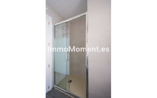 Resale - Detached villa - Inland  - Alhaurín el Grande Centro
