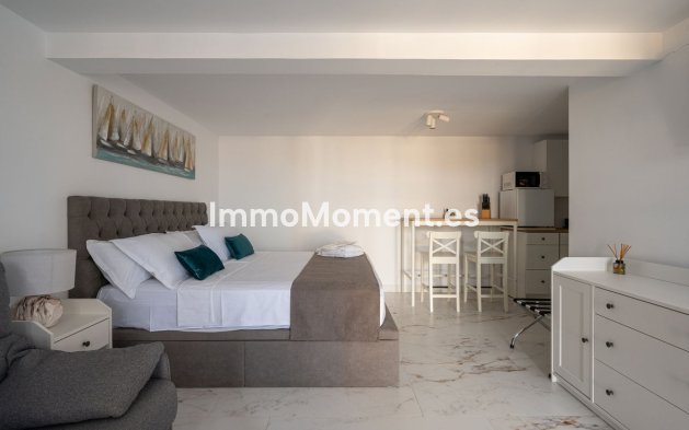 Resale - Detached villa - Inland  - Alhaurín el Grande Centro
