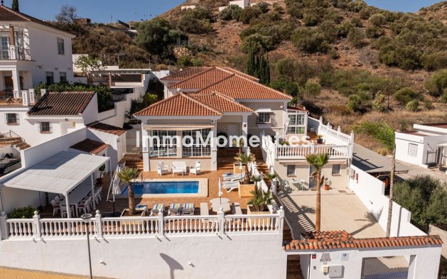 Resale - Detached villa - Inland  - Alhaurín el Grande Centro