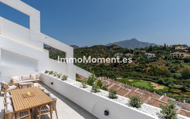 Resale - Apartment - Benahavís - La Quinta