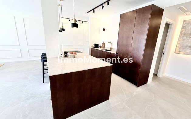 Resale - Apartment - Benahavís - La Quinta