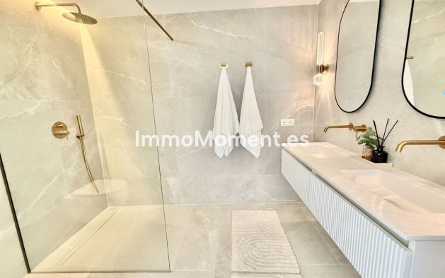 Resale - Apartment - Benahavís - La Quinta