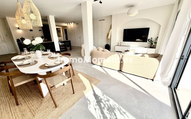 Resale - Apartment - Benahavís - La Quinta
