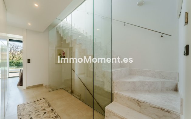 Reventa - Villa independiente - Marbella - Puerto Banús