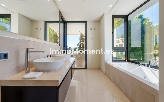 Bestaande woning - Vrijstaande villa - Marbella - Nueva Andalucía