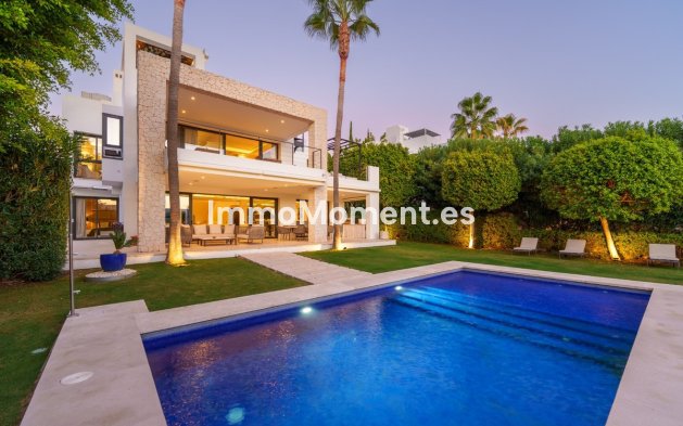 Bestaande woning - Vrijstaande villa - Marbella - Nueva Andalucía
