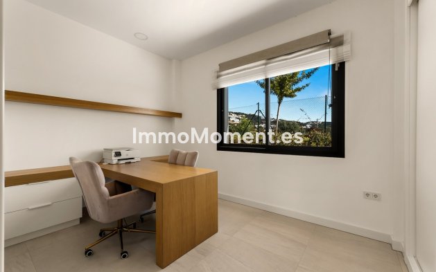 Reventa - Villa independiente - Marbella - Río Real