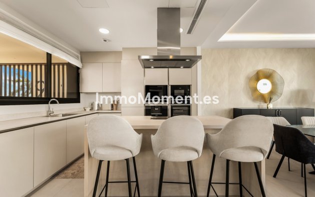 Reventa - Villa independiente - Marbella - Río Real