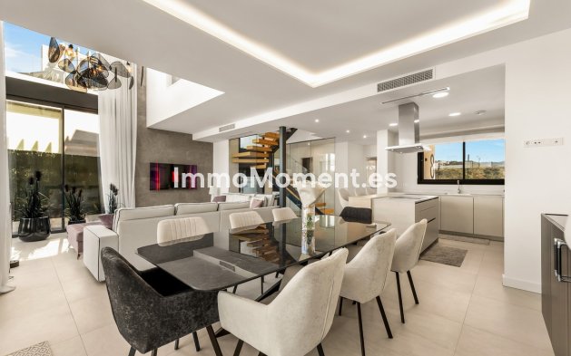 Reventa - Villa independiente - Marbella - Río Real