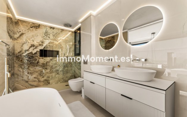Reventa - Villa independiente - Marbella - Río Real