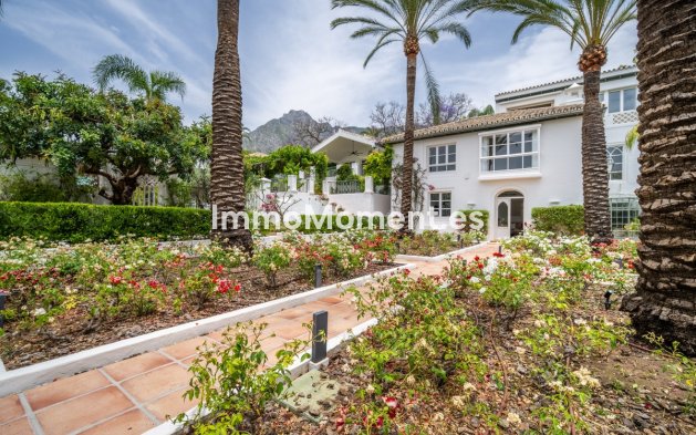 Resale - Detached villa - Marbella - Sierra Blanca