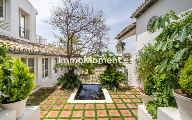 Resale - Detached villa - Marbella - Sierra Blanca