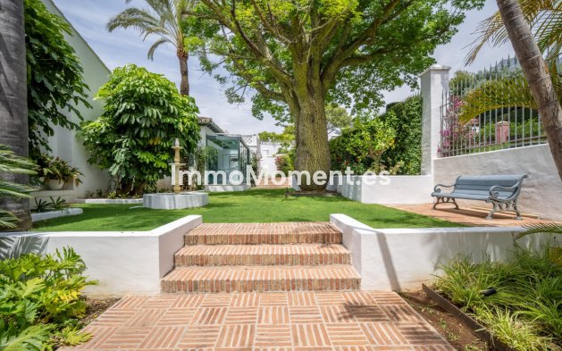 Resale - Detached villa - Marbella - Sierra Blanca