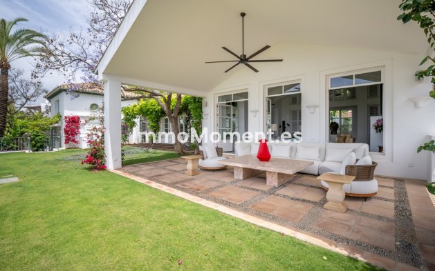 Resale - Detached villa - Marbella - Sierra Blanca