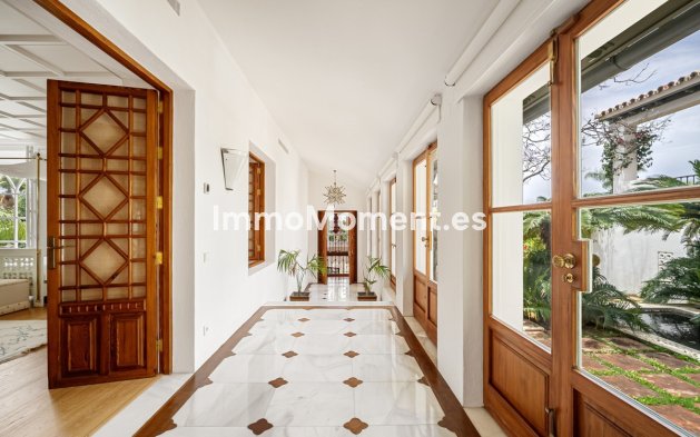 Resale - Detached villa - Marbella - Sierra Blanca