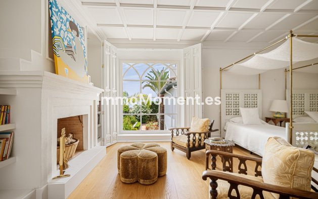 Resale - Detached villa - Marbella - Sierra Blanca